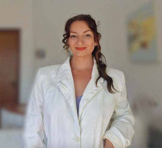 somatic-therapist-samantha-verouden